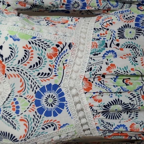 RED CAMEL Women's White Lacey Floral Long-Sleeve Flowy Boho Crop Top. EUC-Sz M - Picture 3 of 14